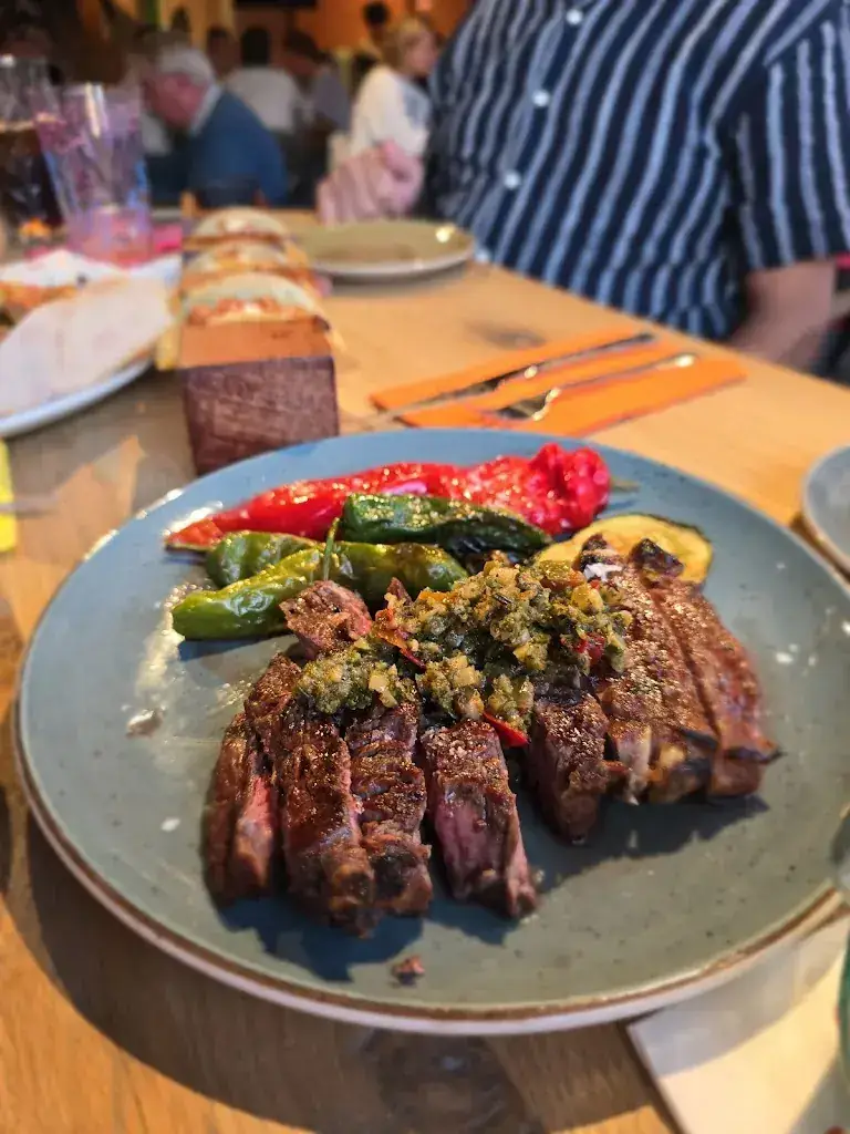 Christine Dunnewind_CHULITA_Callantsoog_review