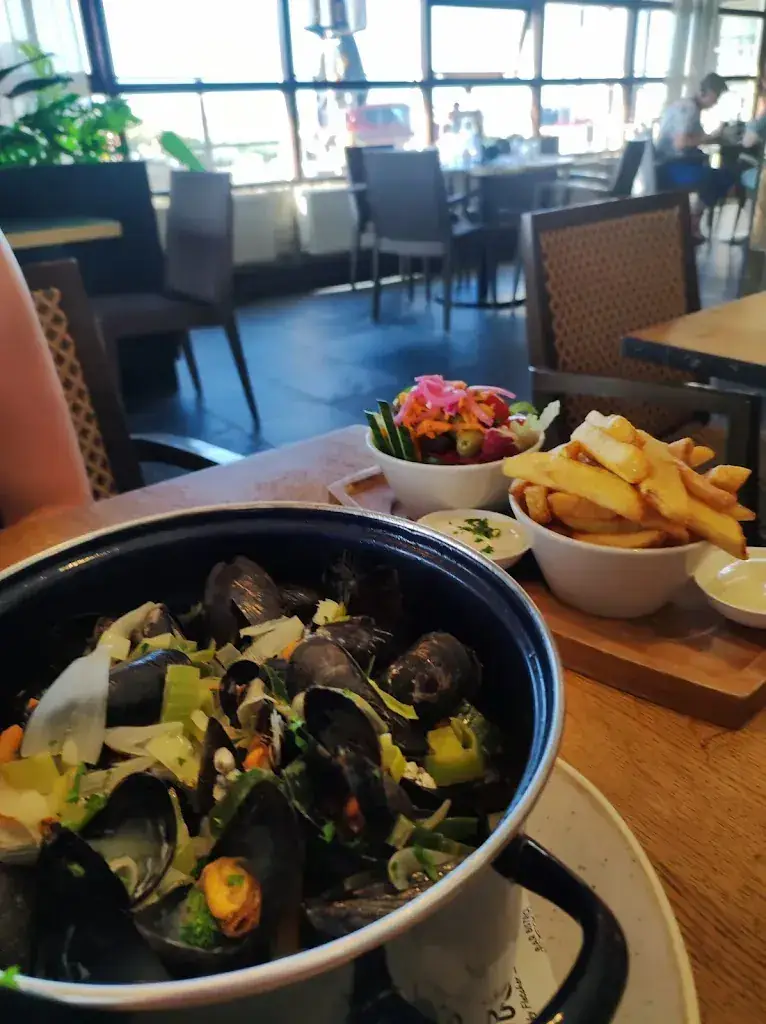 Andi Büscher_Bar Bistro DuCo Callantsoog_Callantsoog_review