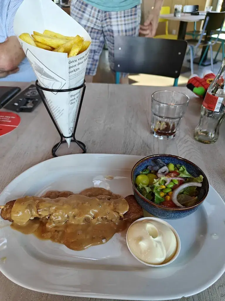 J. Straten_Paviljoen8_Callantsoog_review