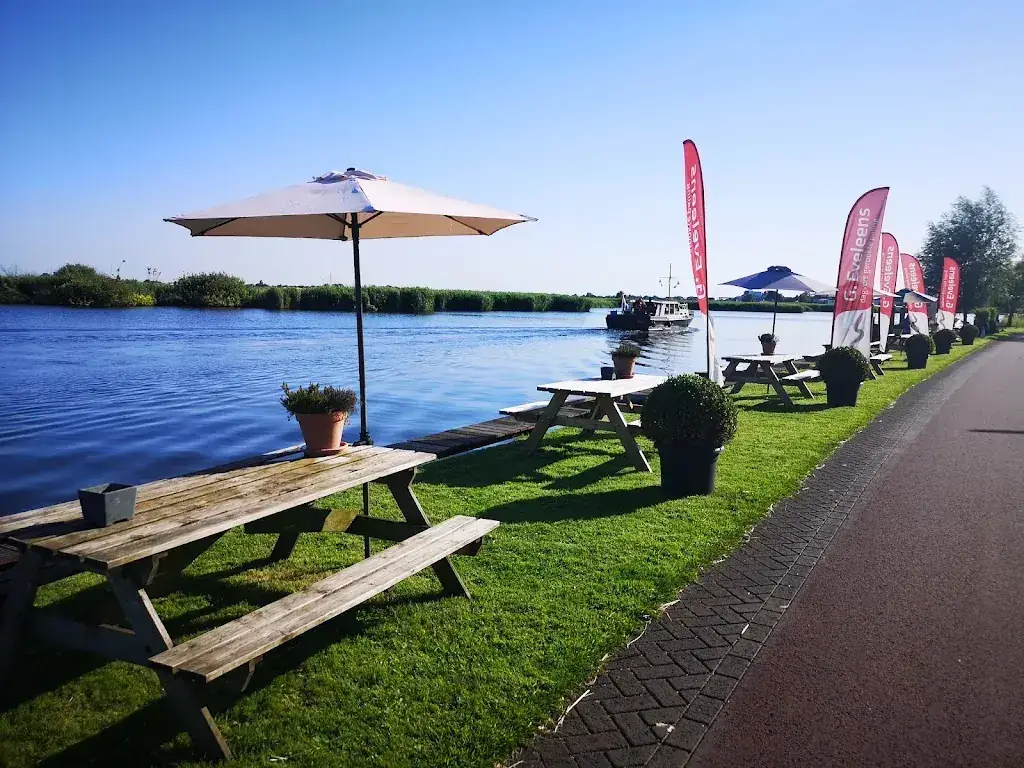 Karina Miatantri_Palingrokerij Eveleens_Burgerveen_review