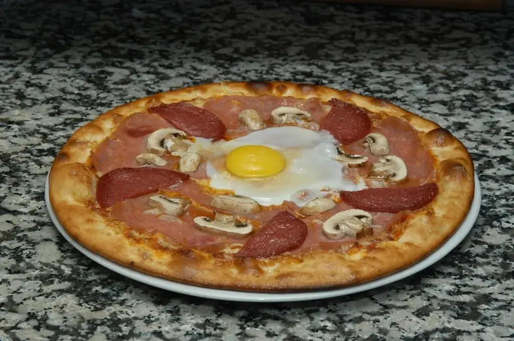 Menu_Constantijn Pizza & Grill_Urk_imagen_5