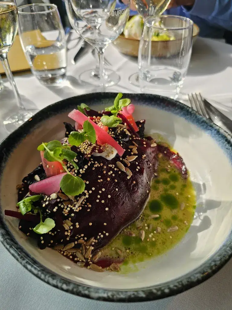 Kory McLeod_Den Burgh_Hoofddorp_review