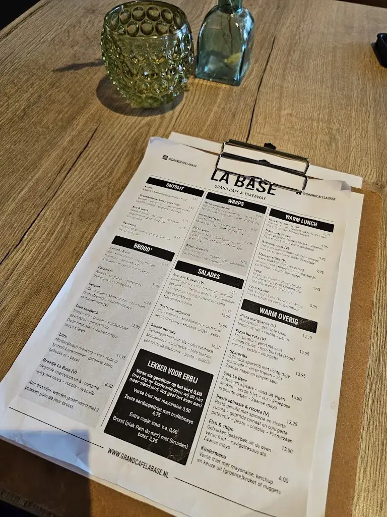 Menu_Grand Café La Base_Kwakel_imagen_1