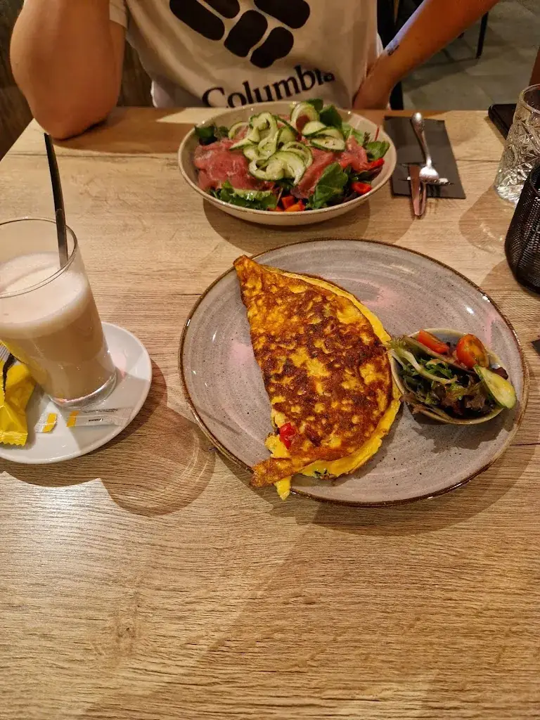 Menu_Grand Café La Base_Kwakel_imagen_2