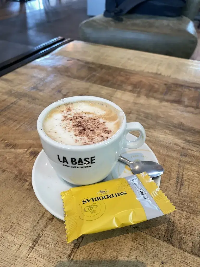 Menu_Grand Café La Base_Kwakel_imagen_4