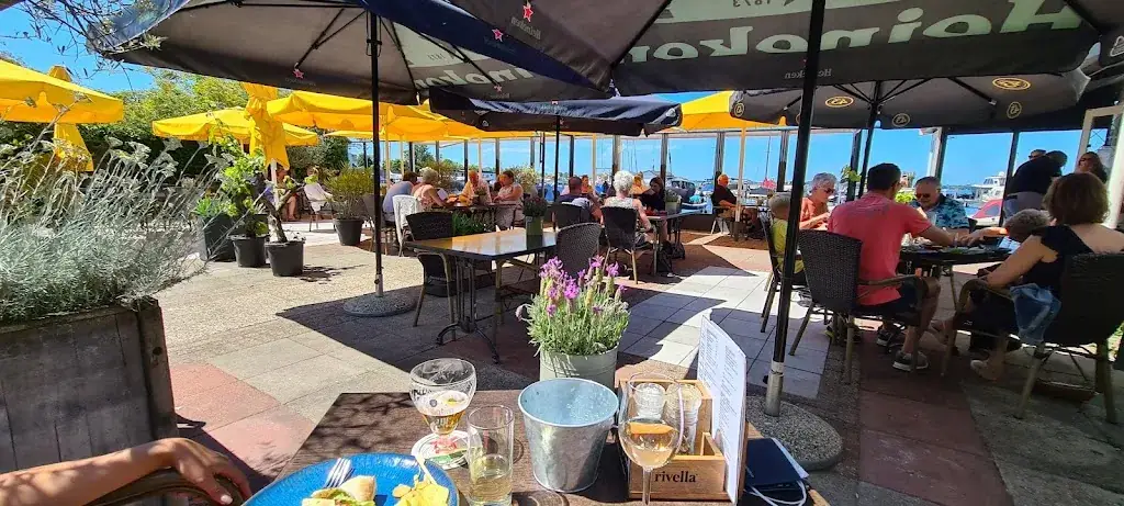 Andre van Haaften_Oevers_Kudelstaart_review