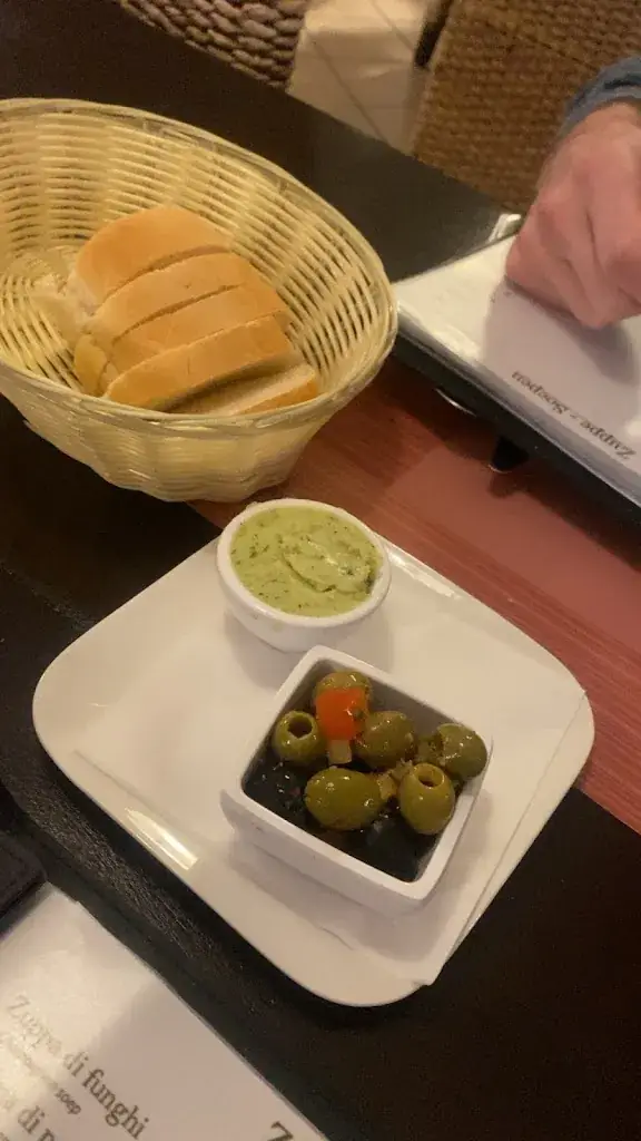 J L (JL)_Restaurant Bella Donna_Uithoorn_review