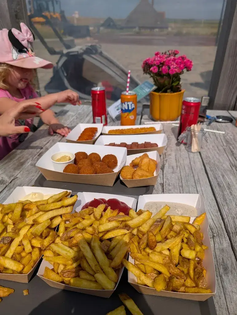 Stefan Schneider_SNECKS_Schoorl_review