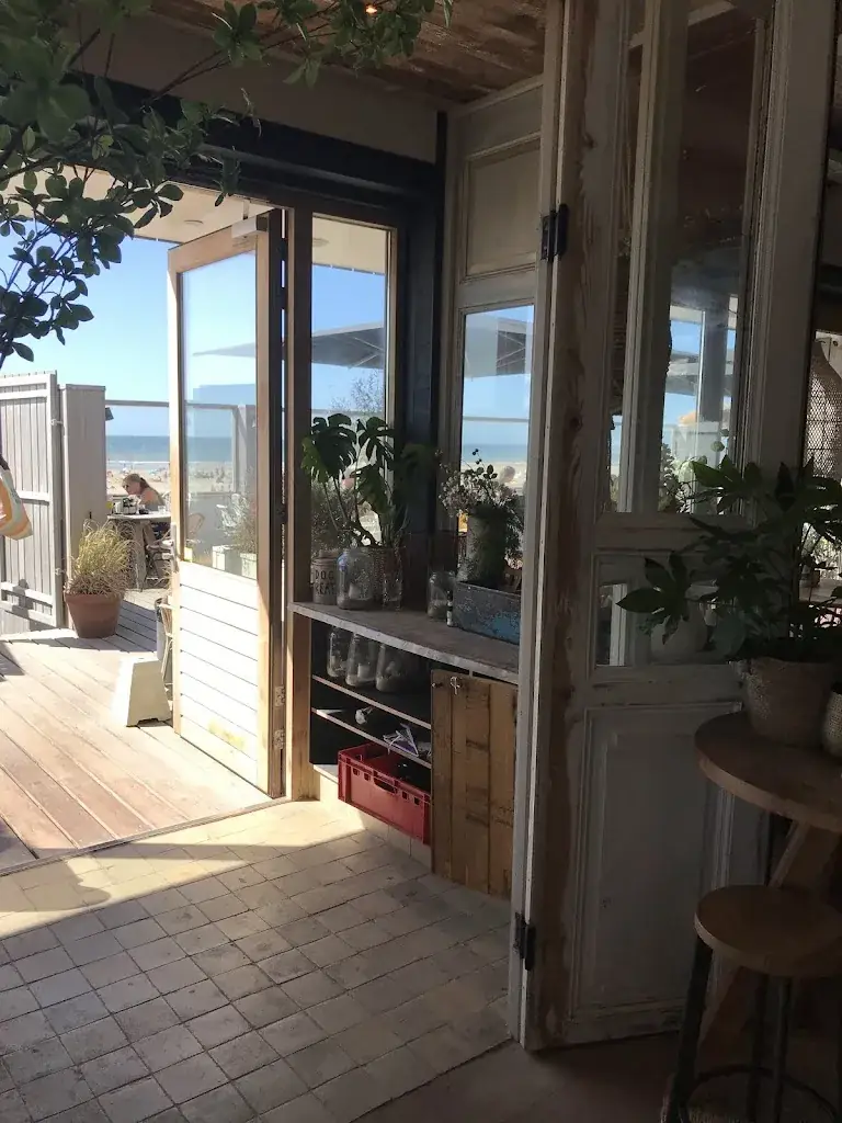 Strandhotel Camperduin restaurant in Schoorl