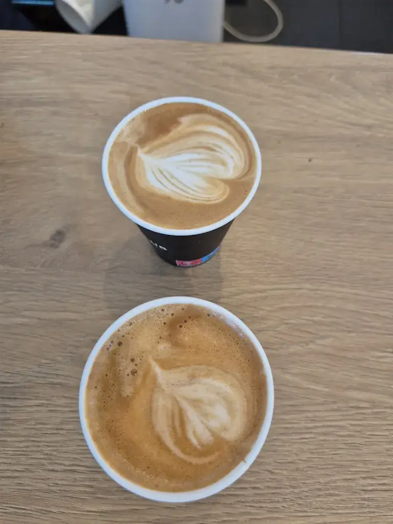 M K_De IJsbeer - barista koffie, ontbijt en lunch_Schoorl_Bewertung