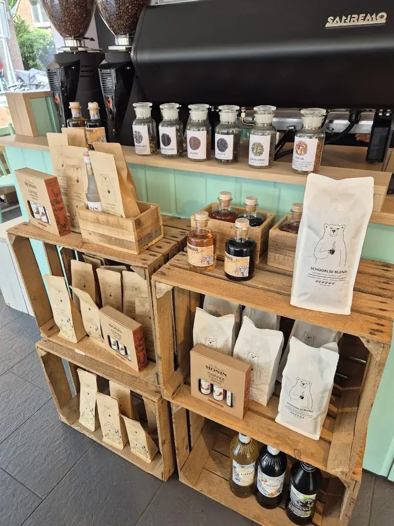 De IJsbeer - barista koffie, ontbijt en lunch restaurant in Schoorl