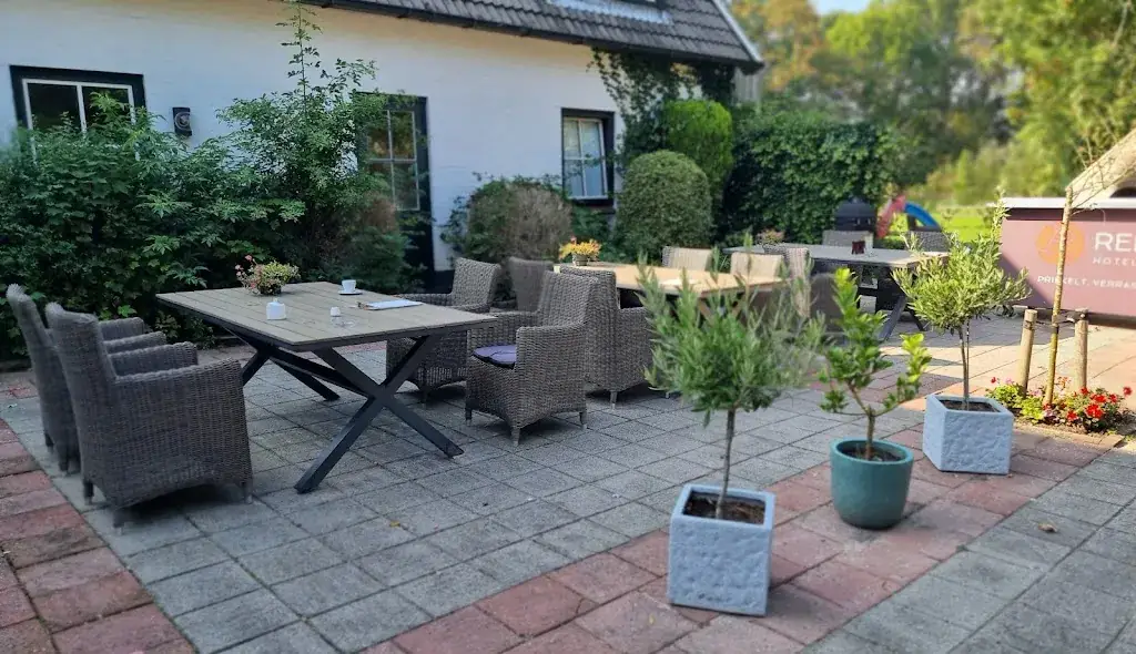 JoG_Hotel Rebecca_Waal_review