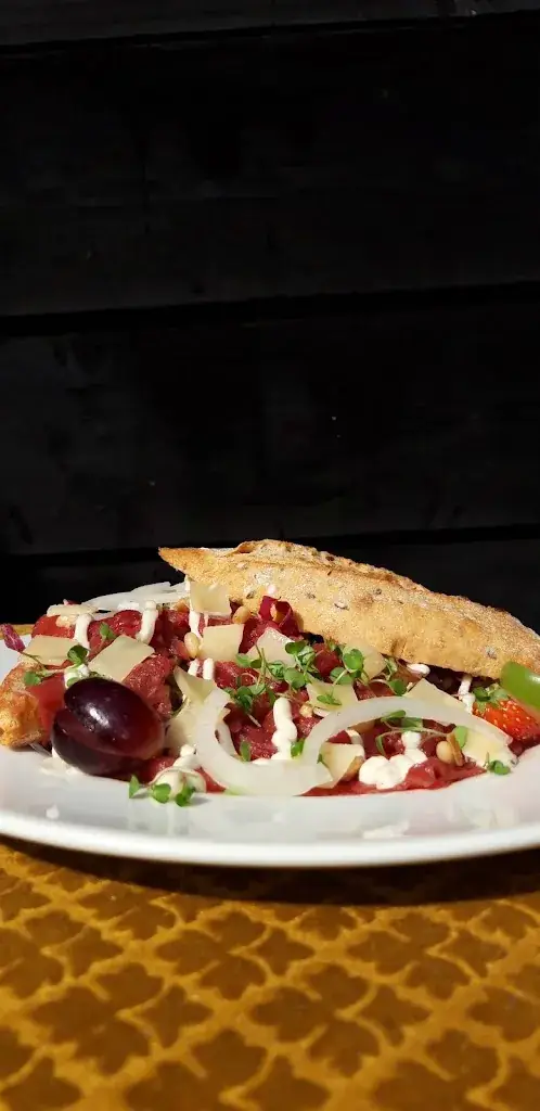 Menu_Restaurant Bij ons Thuys_Hippolytushoef_image_6