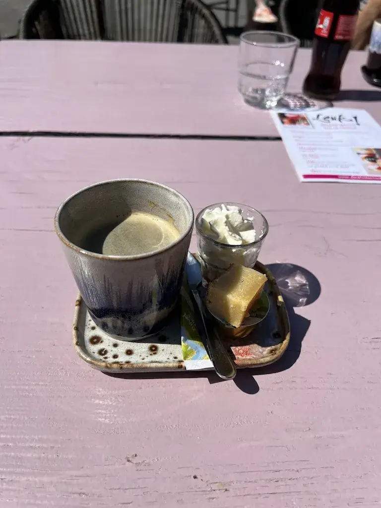 Alexandru Horeanu_Leuk! aan het Veer_Paulowna_review