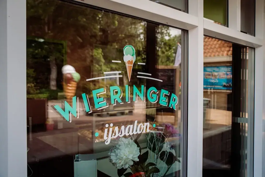 Wieringer IJssalon restaurant in Westerland