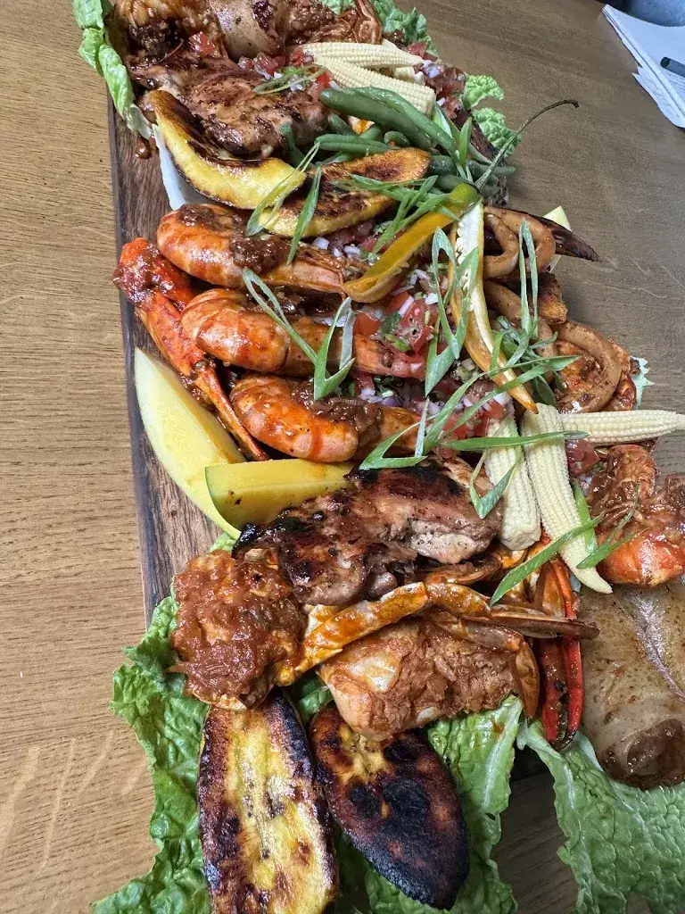 Ma. Vicky Kate Kho_Anskûve_Hippolytushoef_review