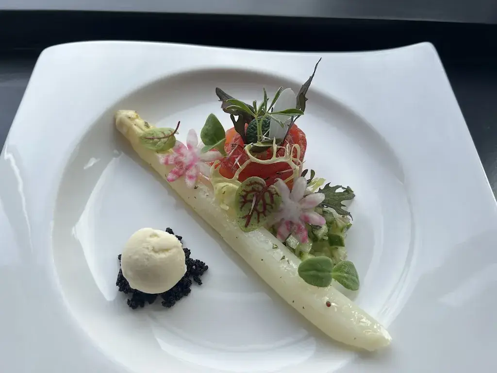 Restaurant WIJS_Paulowna_slider_image_2