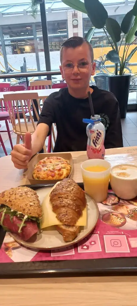 Sijtje Bakker_Bakker Bart Urk_Urk_review