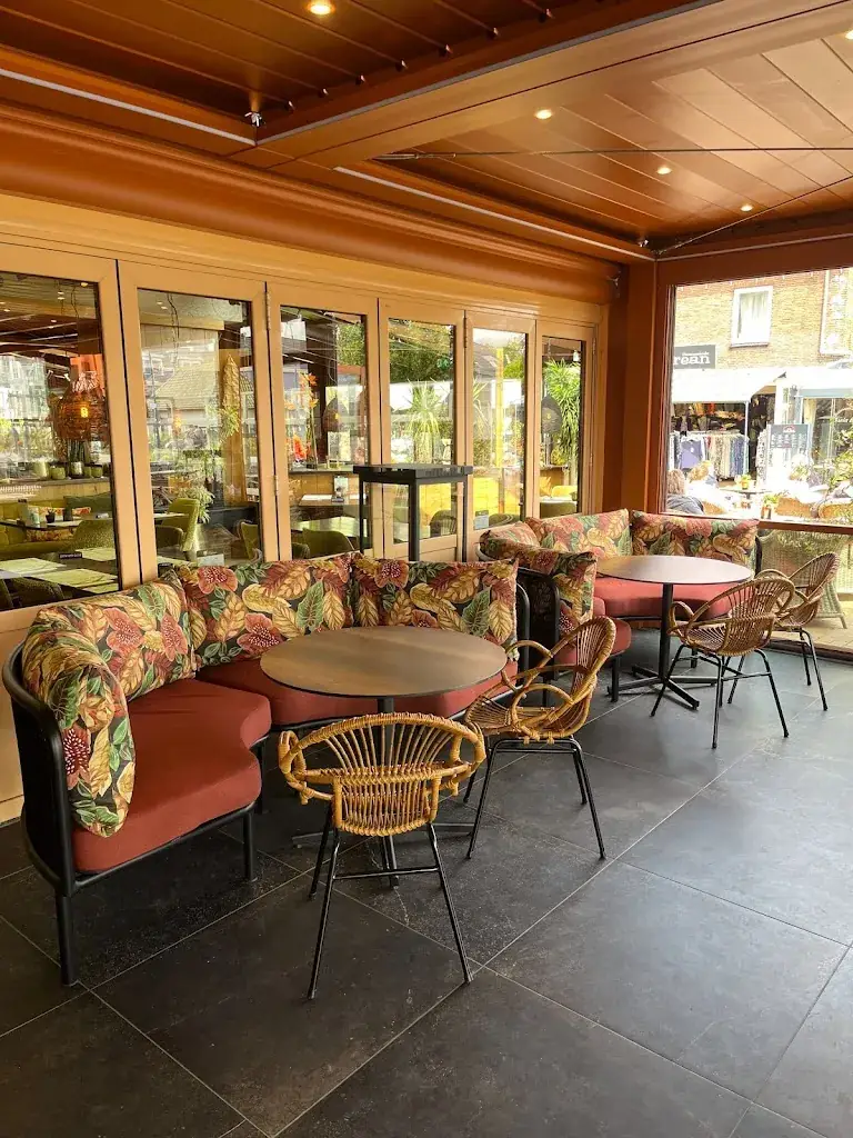 Restaurant Oranjerie ‘t Vogelhuis restaurant in Koog