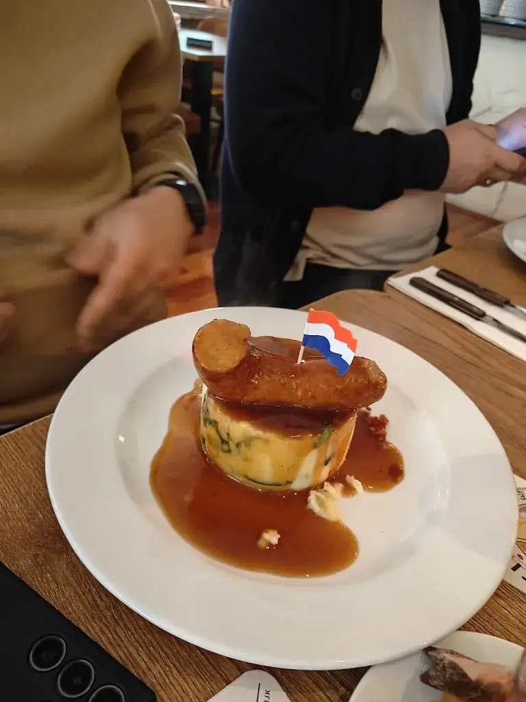 Aiste Ancas_De Hollandse Tulp_Amsterdam_reseña