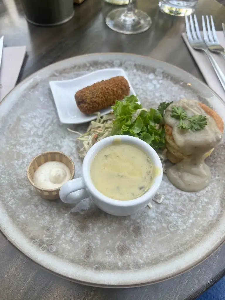 Tara Bangee_Bij Harry_Delft_recensione