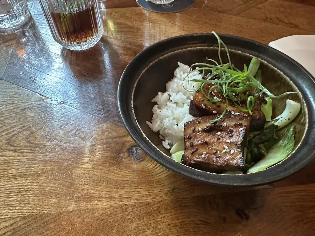 Lee Mattinson_Dekxels_Haag_recensione