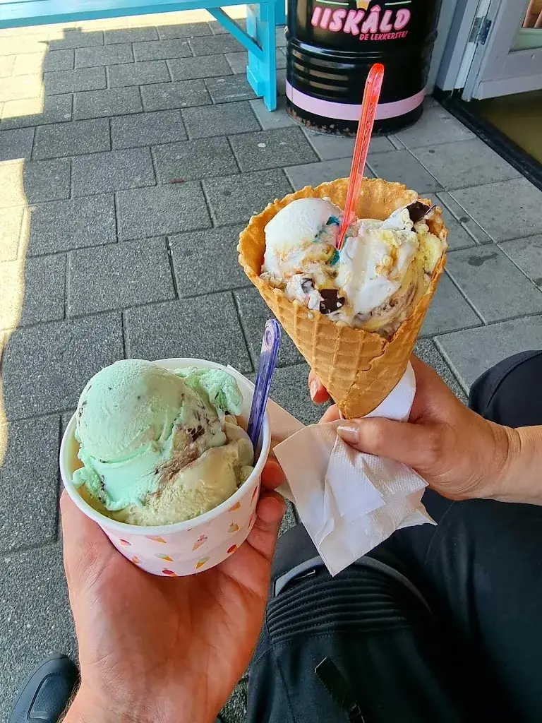 Menu_IJssalon Iiskald_Urk_image_4