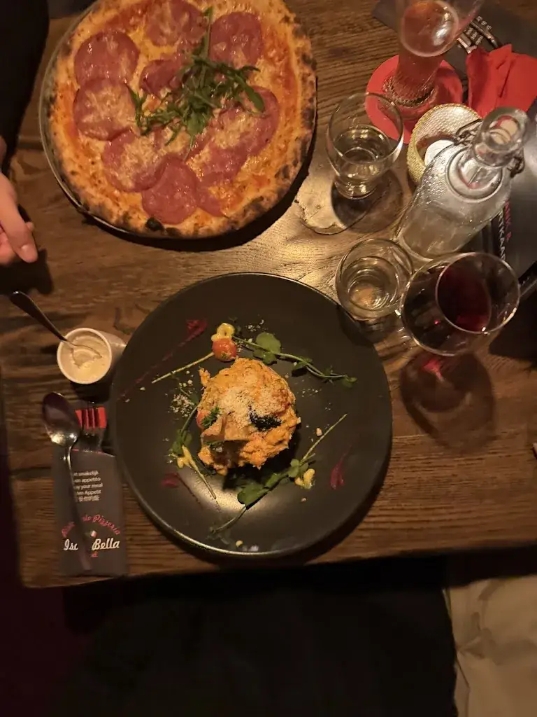 Aurora Gamero Pescador_Italiaans Restaurant Pizzeria Isola Bella_Koog_review