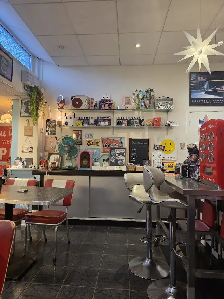 Susie's Diner The Pickup_Koog_slider_image_2