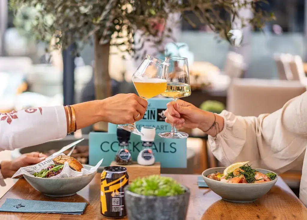 Eetcafé het Plein_Koog_slider_image_3