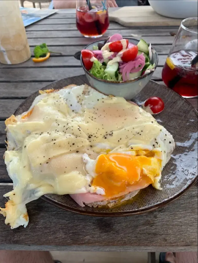 Hugo Krajnc_Beachclub Texel_Koog_review