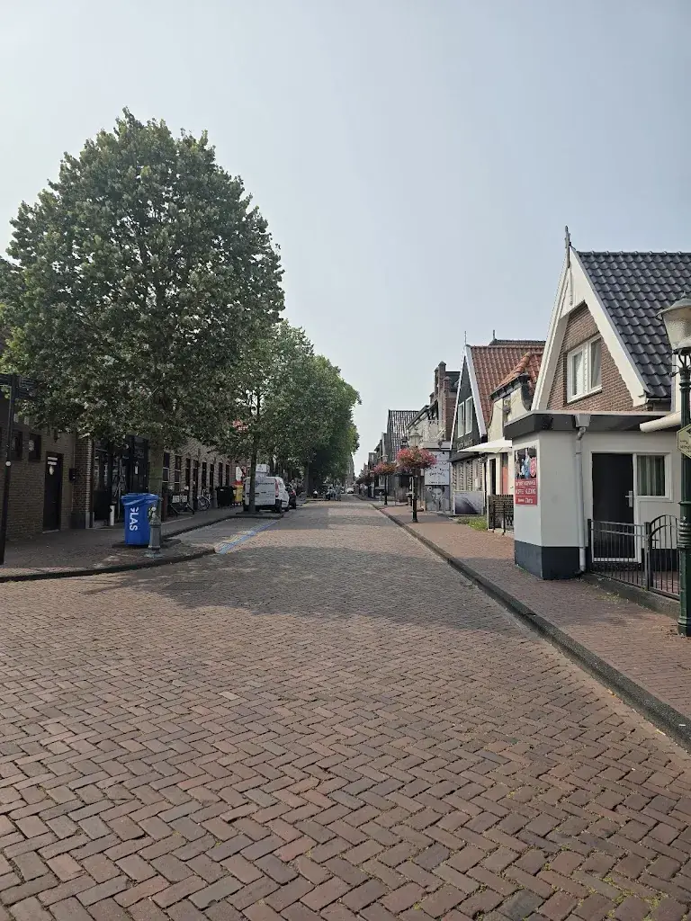 I M_De Orca_Urk_review