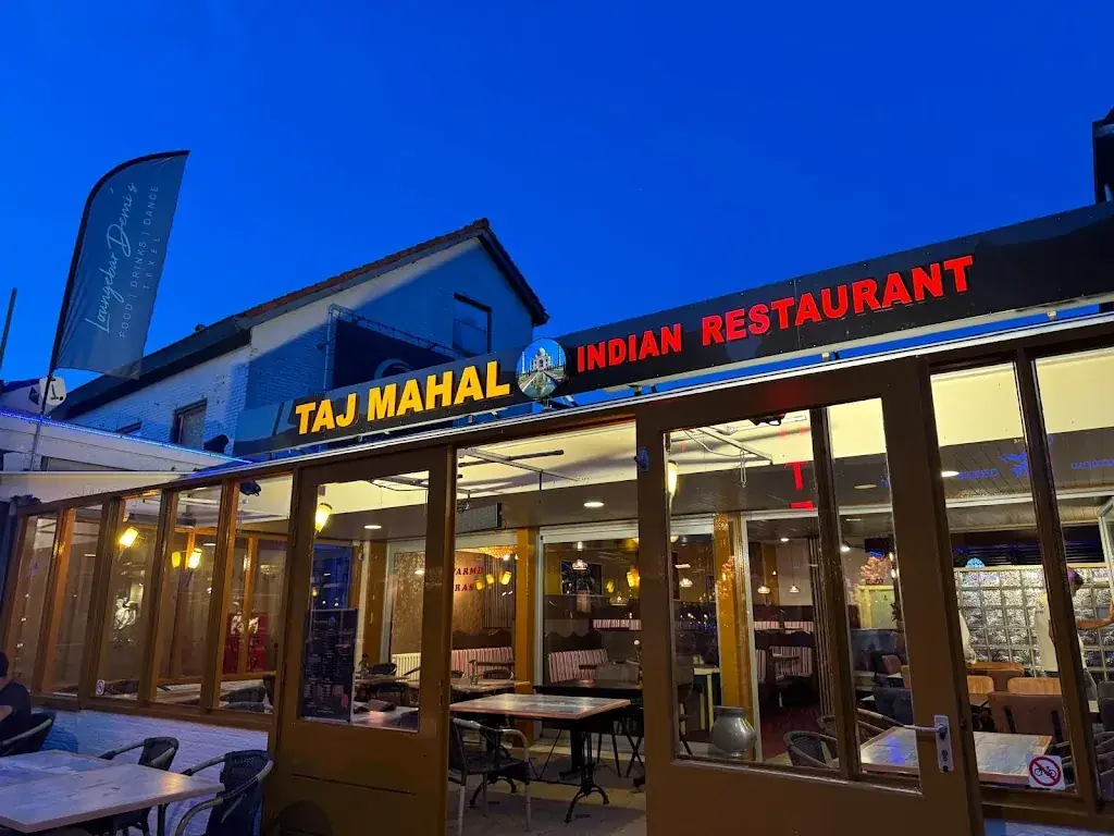 Taj Mahal restaurant in Koog
