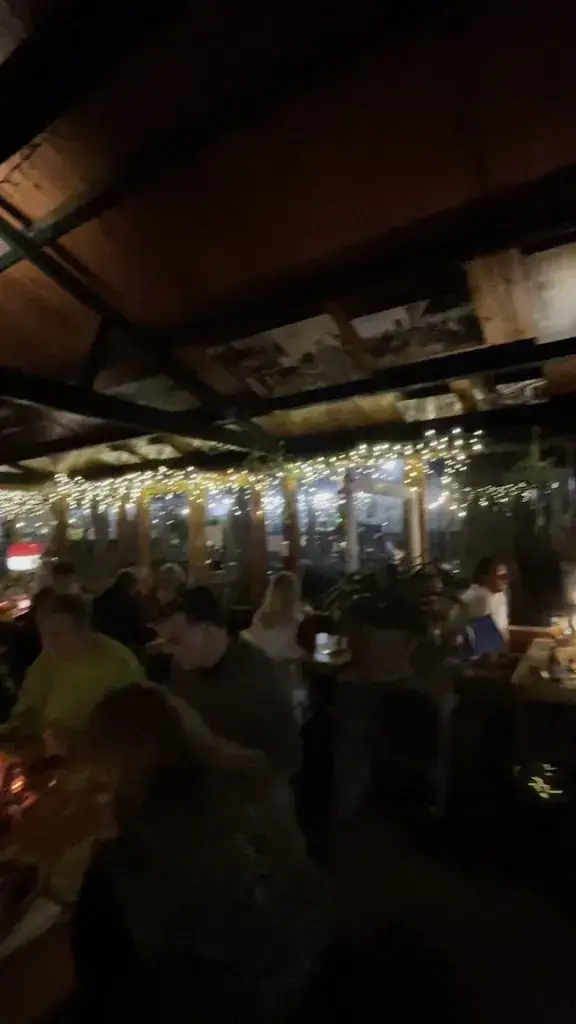 Phoebe D_De VerbroederIJ_Amsterdam_review