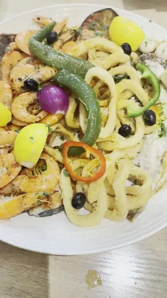 Fares Al-waeel_Royalvis & Traiteur_Amsterdam_reseña