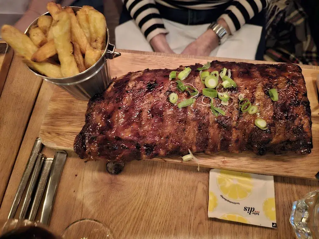 Charles Harrison_SmaaQt_Amsterdam_avis