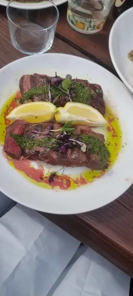 FC Hyena_Amsterdam_slider_image_2