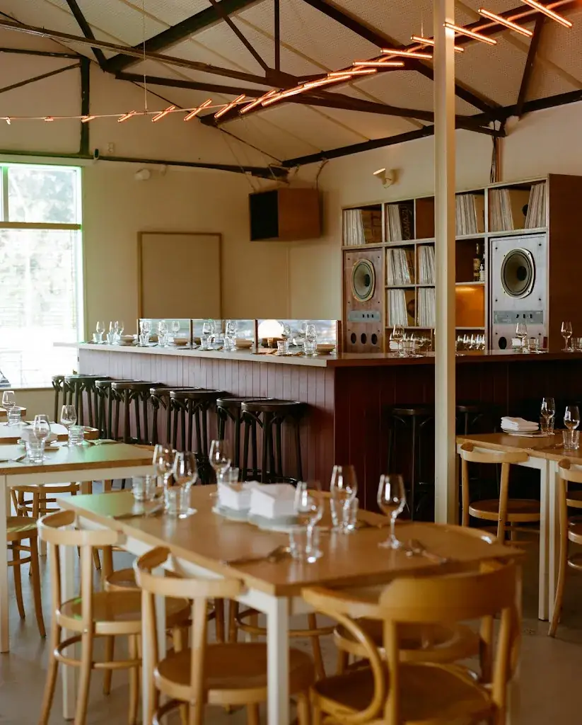 cornerstore_Amsterdam_slider_image_1