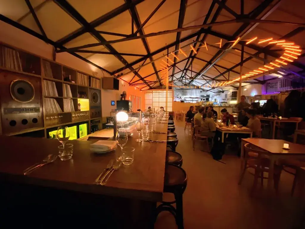 cornerstore_Amsterdam_slider_image_3