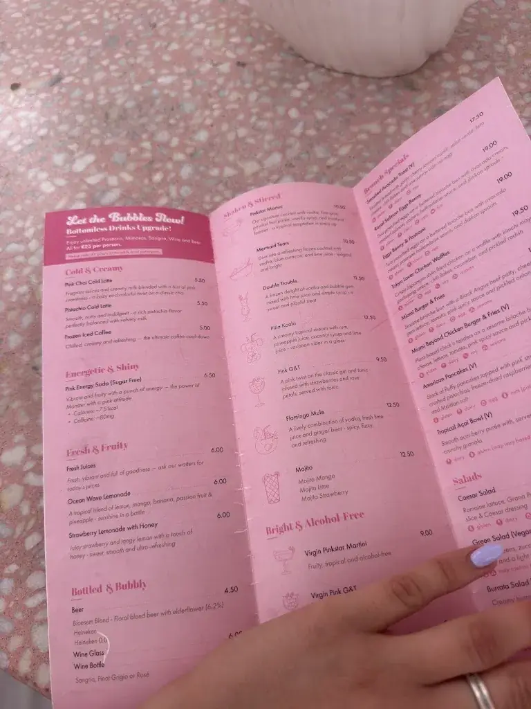 Menu_Pink Beach by WONDR_Amsterdam_image_1