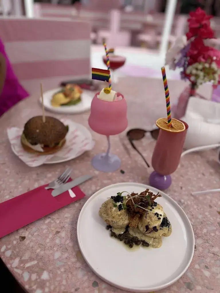 Menu_Pink Beach by WONDR_Amsterdam_image_9