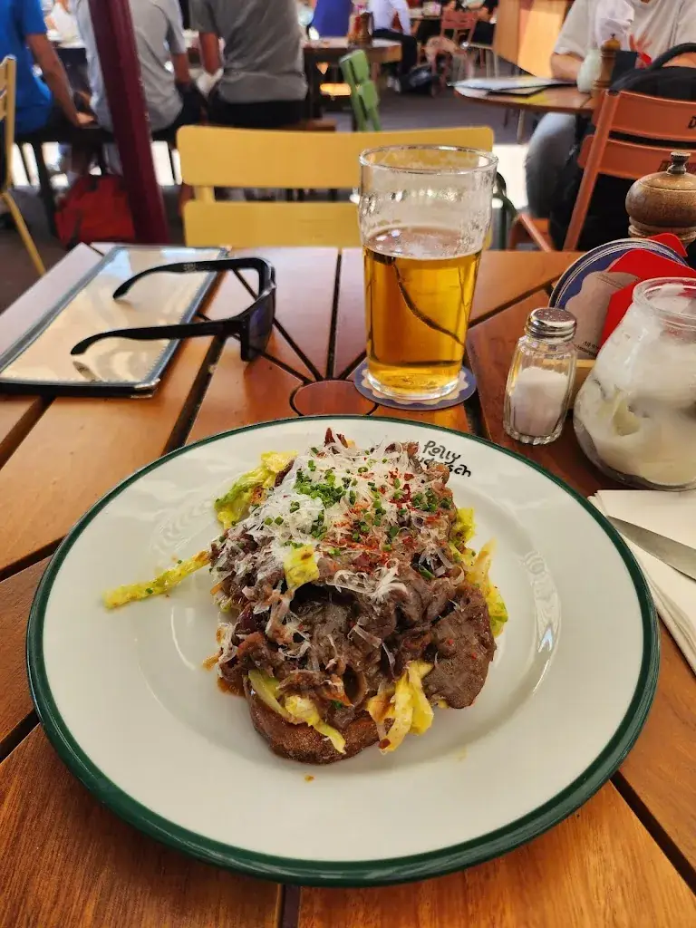 Juha_Polly Goudvisch_Amsterdam_review