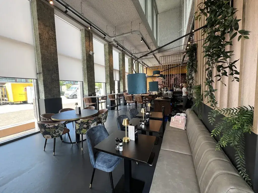 Stadhuis eten & drinken restaurant in Hoogkarspel