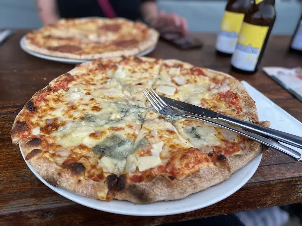 L'Arcobaleno Pizzeria & Ristorante_Balk_slider_image_3