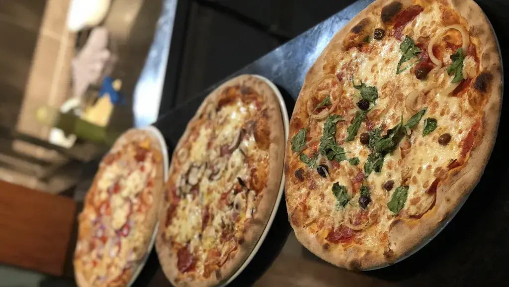 De Pizzeria Den Hoorn_Hoorn_slider_image_2