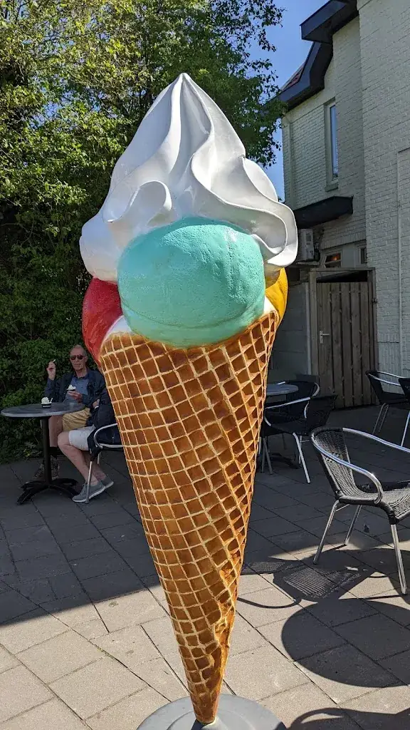 Bob van Velzen_IJspaleis Driehuis_Driehuis_review