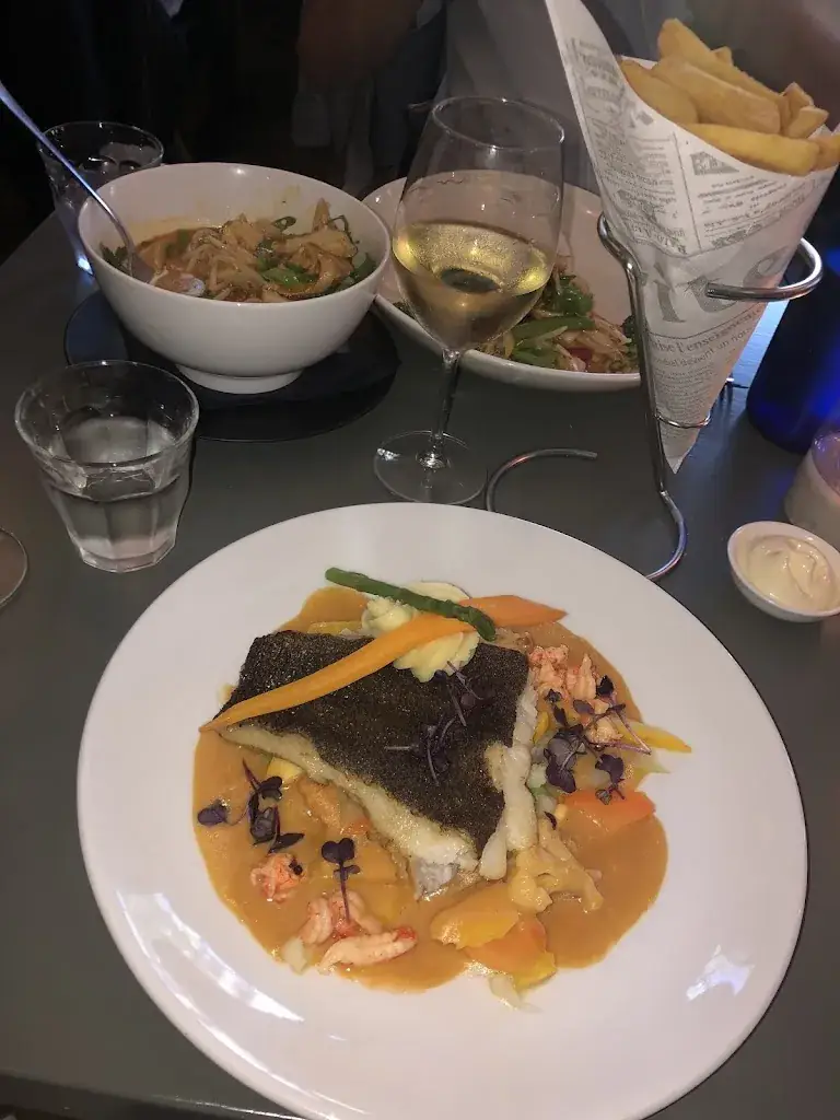 Vivienne Erftemeijer_De Bokkesteeg._Santpoort-Noord_review