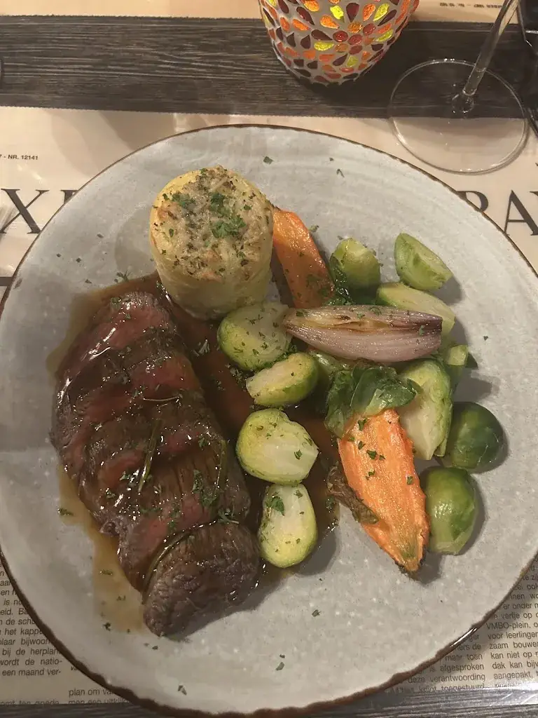 Kerina Gjojdeshi_Bistro Freya_Burg_review