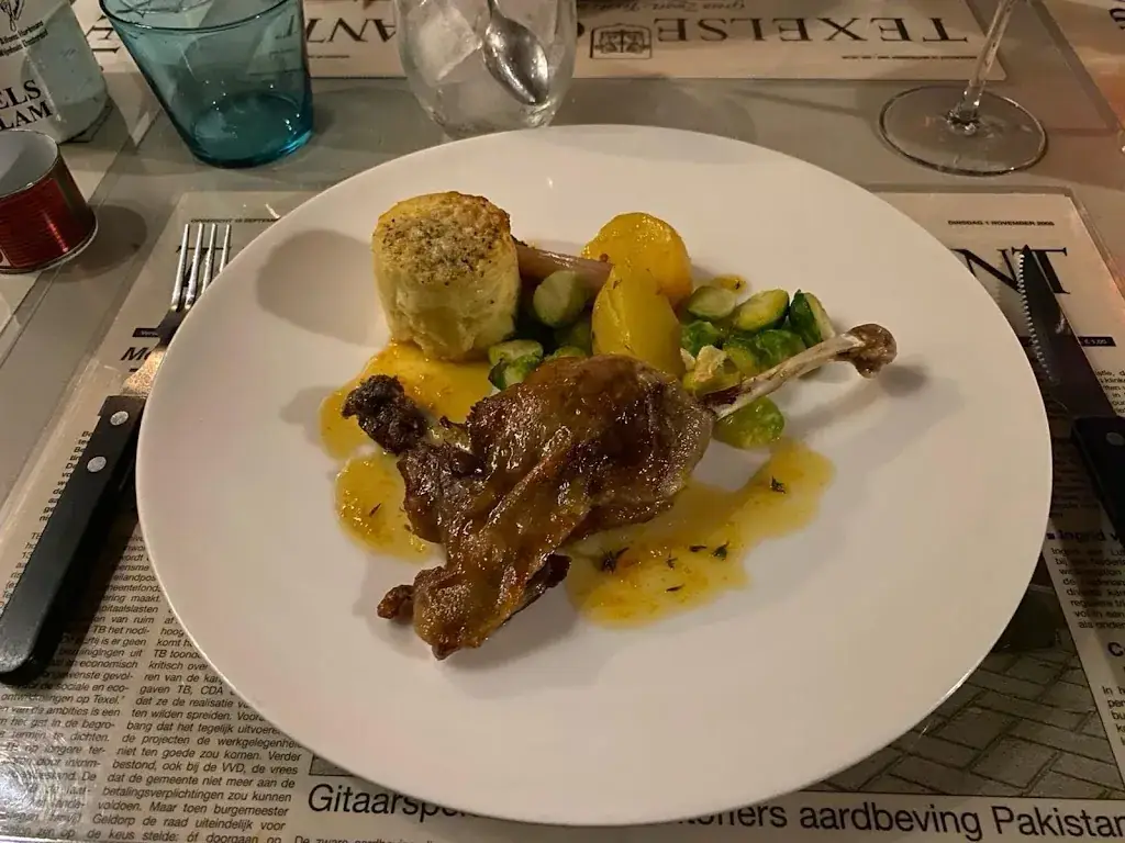 Bistro Freya_Burg_slider_image_3