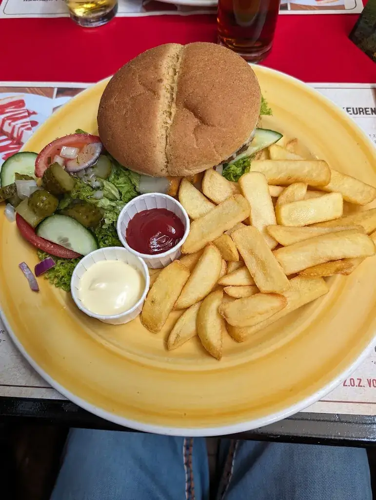 Menu_Public Grill_Burg_image_8